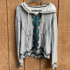 Billabong Zip up beach sweater NWOT Women’s large